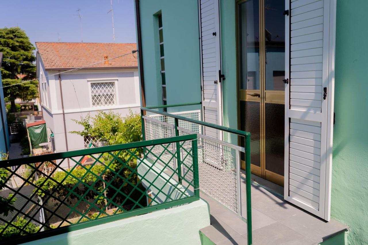 Reno Family House Apartamento Ravena Exterior foto